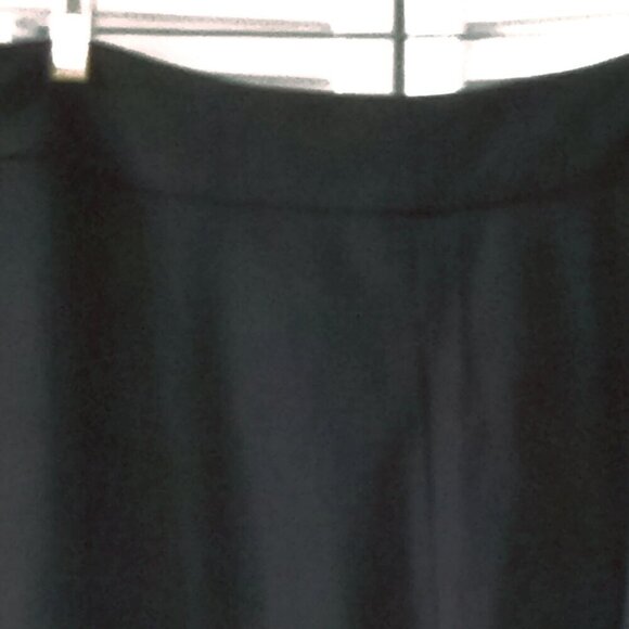 Bloomchic Solid Black Skirt Size 14-16 - Picture 2 of 4